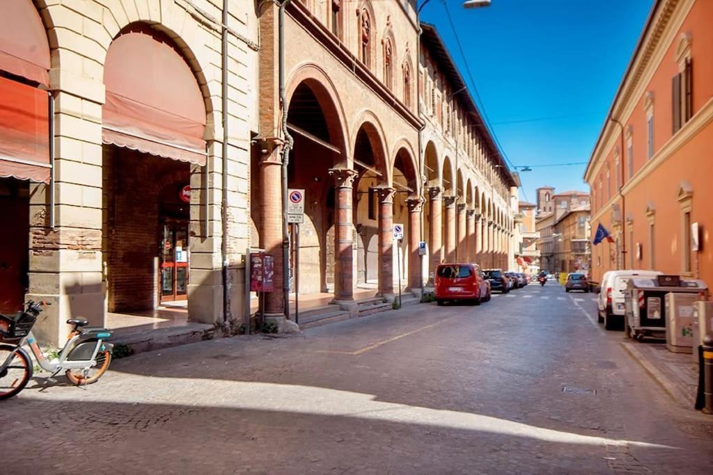 Apartament Ground Floor Luxe Historic Studio City Centre Bolonia Zewnętrze zdjęcie