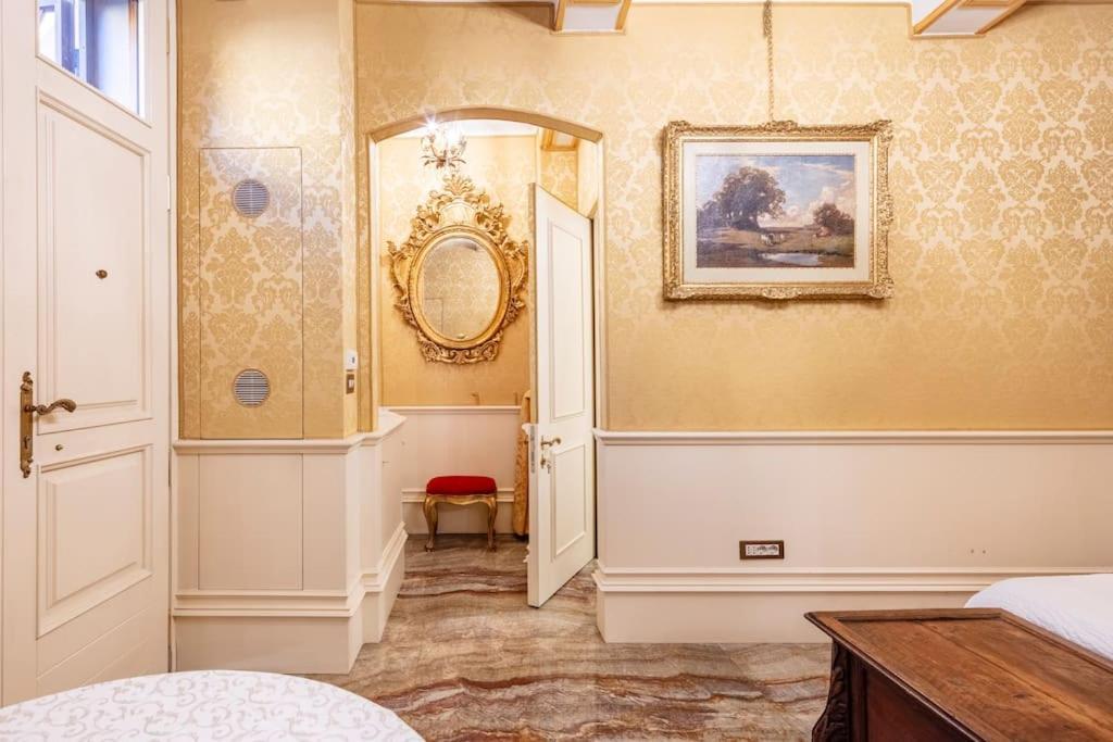Apartament Ground Floor Luxe Historic Studio City Centre Bolonia Zewnętrze zdjęcie